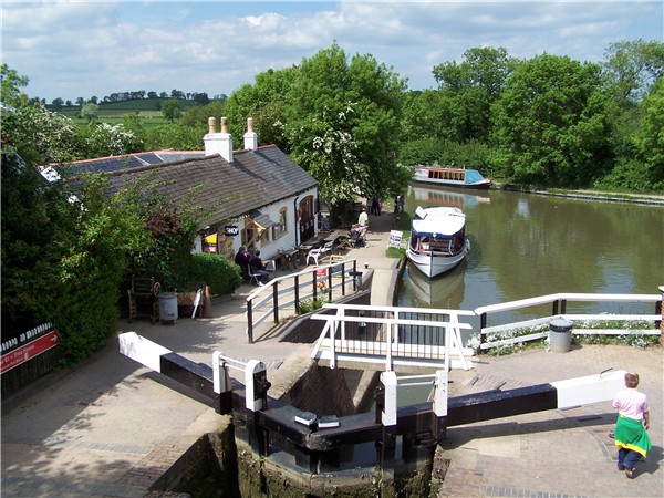 Foxton Locks, Bottom Lock