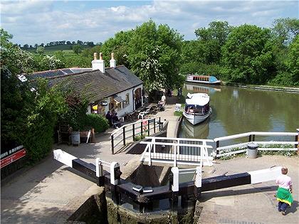 Foxton Locks, Bottom Lock